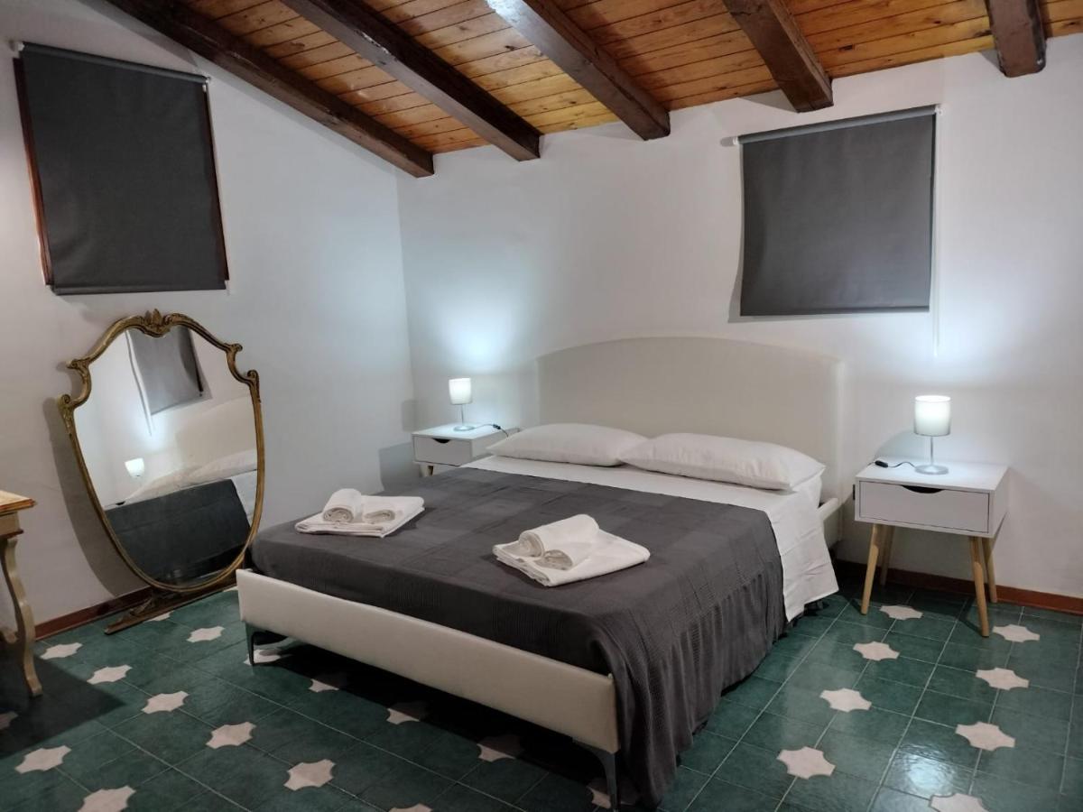 Villa Letizia Rooms & Apartments 노토 외부 사진