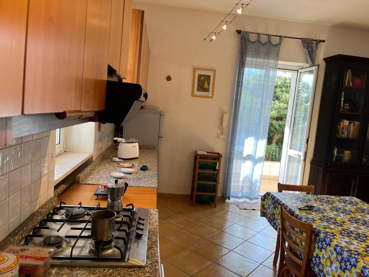 Villa Letizia Rooms & Apartments 노토 외부 사진