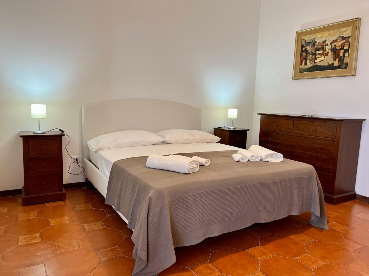 Villa Letizia Rooms & Apartments 노토 외부 사진