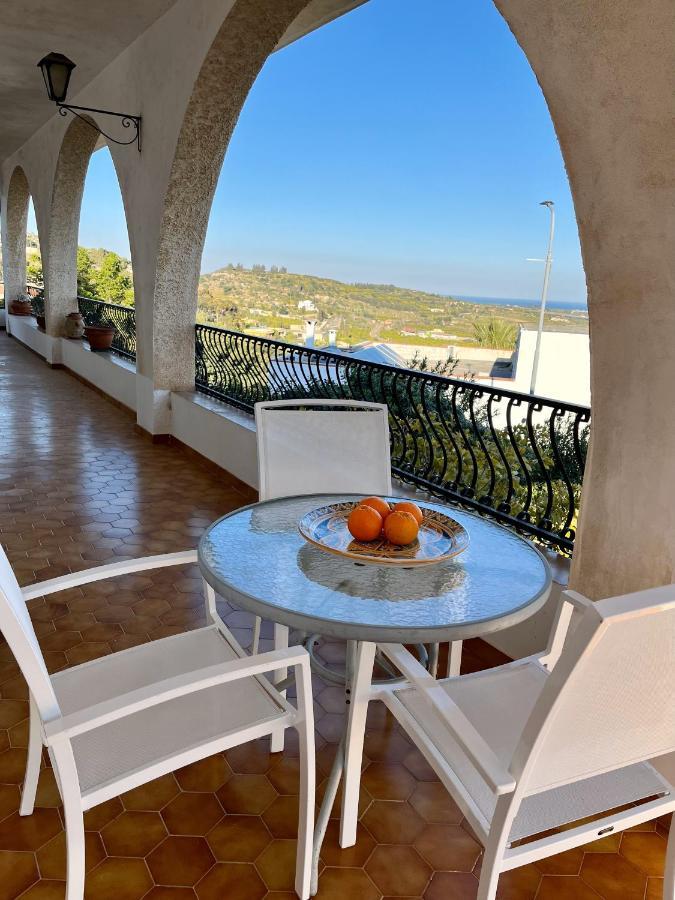 Villa Letizia Rooms & Apartments 노토 외부 사진