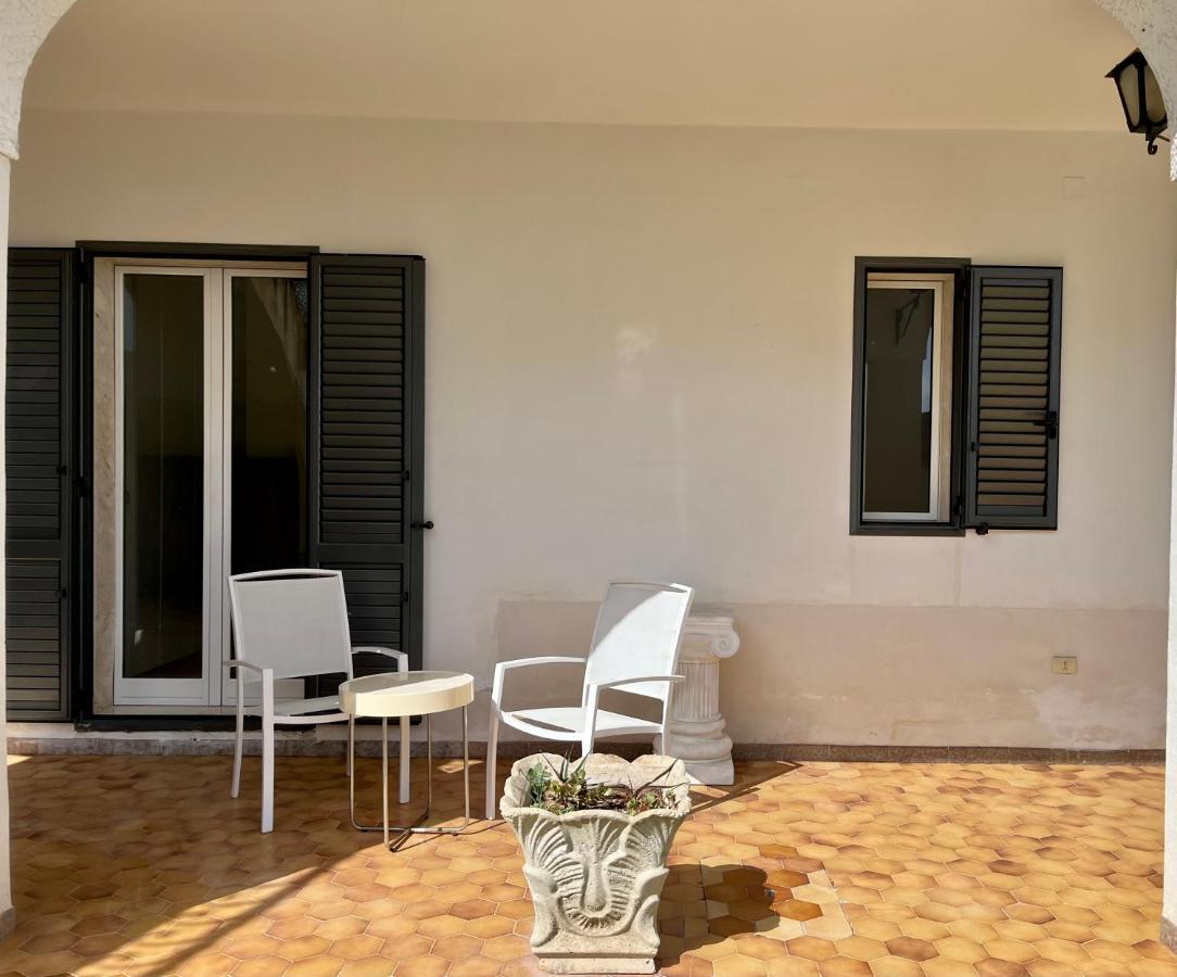 Villa Letizia Rooms & Apartments 노토 외부 사진